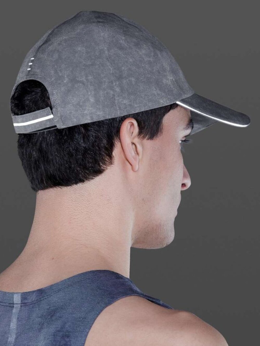 Lululemon Fast and Free Mens Run Hat Gravel Dust Asphalt Grey Multi